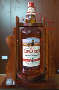 Sir Edwards 4.5L Kệ Gỗ