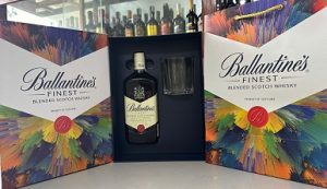 Balantines Finest Hộp Quà 2026.jpg Trong
